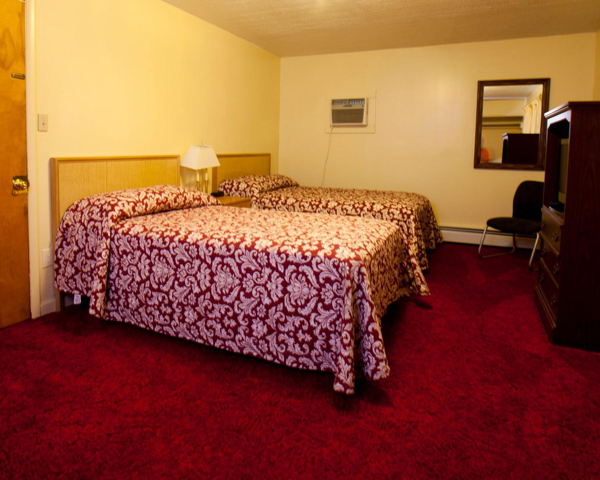 Charlie'S Motel Frostburg Екстериор снимка