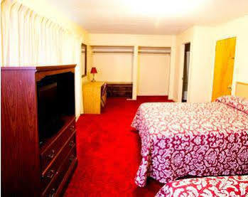 Charlie'S Motel Frostburg Екстериор снимка